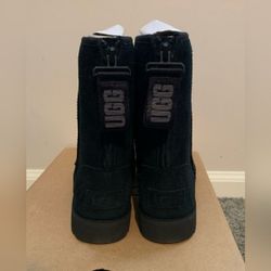 UGG Classic Short Logo Back Zip Black Shearling Suede Boots 10