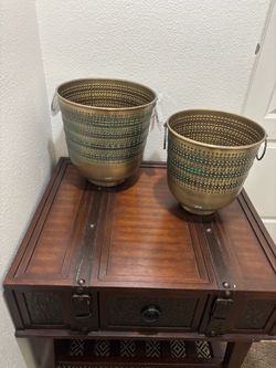 Porcelain Pots