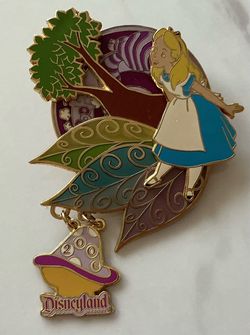 Rare Alice and the Cheshire Cat 2006 Disneyland Pin