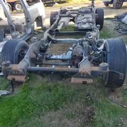 2004 Chevy Subirban 4x4  Rolling Chassis