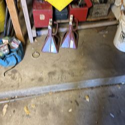 Jack stands