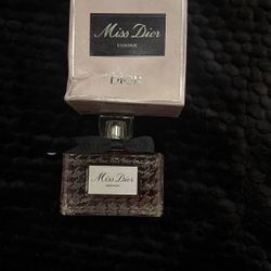 New Miss Dior Essence 