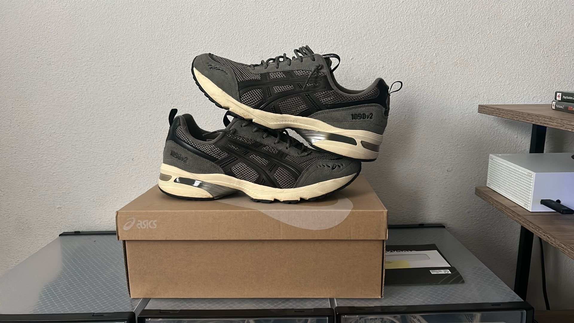 ASICS Gel-1090v2