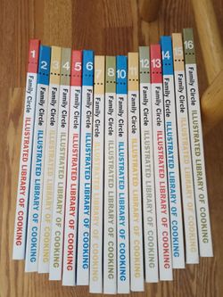 Family Circle Illustrated Library – 16-Volume Book Set