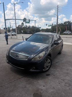 Infiniti G25 Sedan
