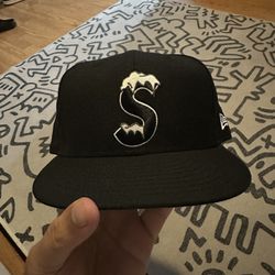 Supreme Fitted Hat 