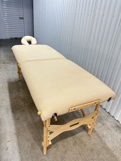 Earthlite Spirit 28” Portable Massage Table w/ Face Cradle & Carry Case