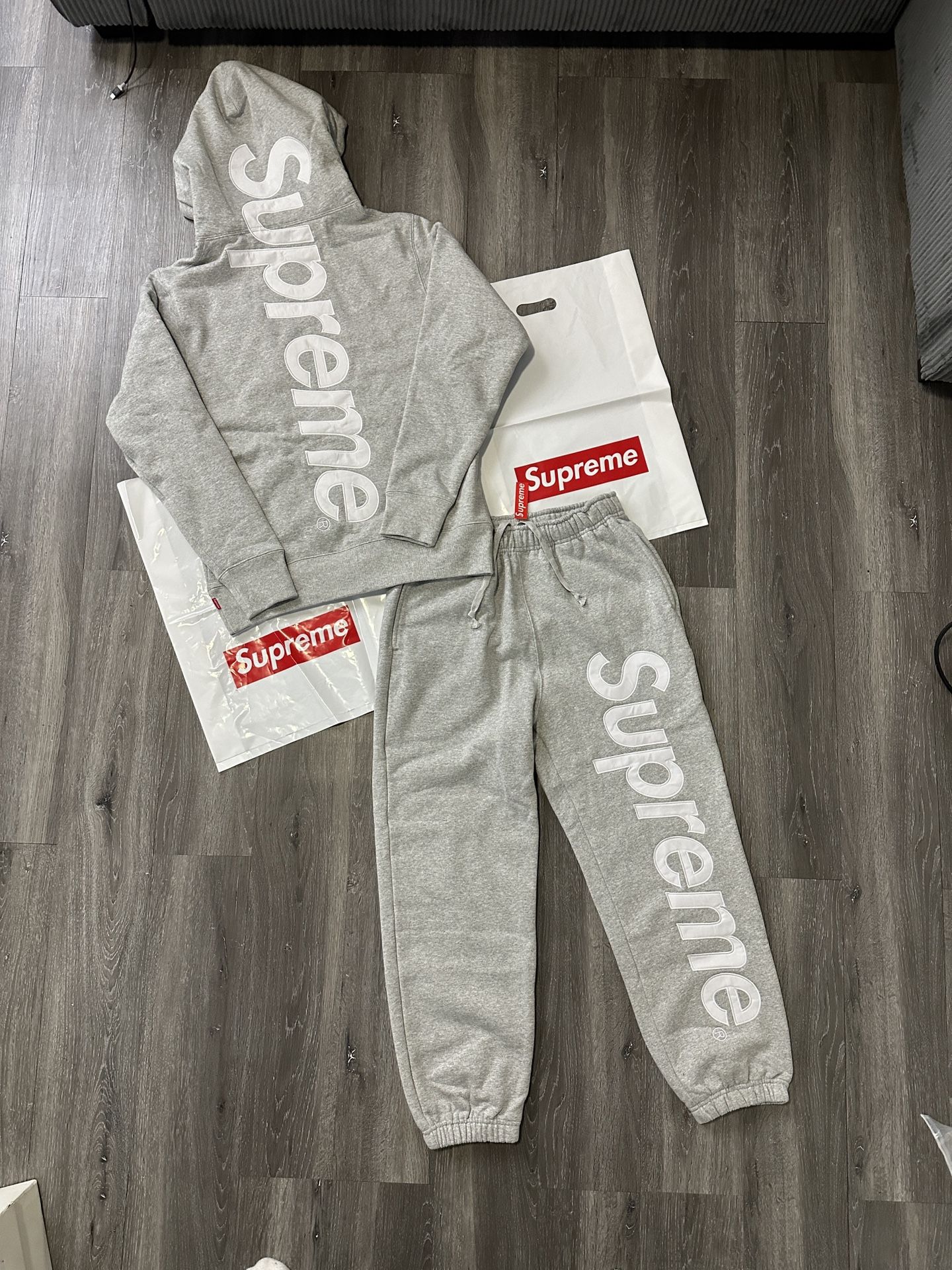 Supreme Hoodie Sweats Set