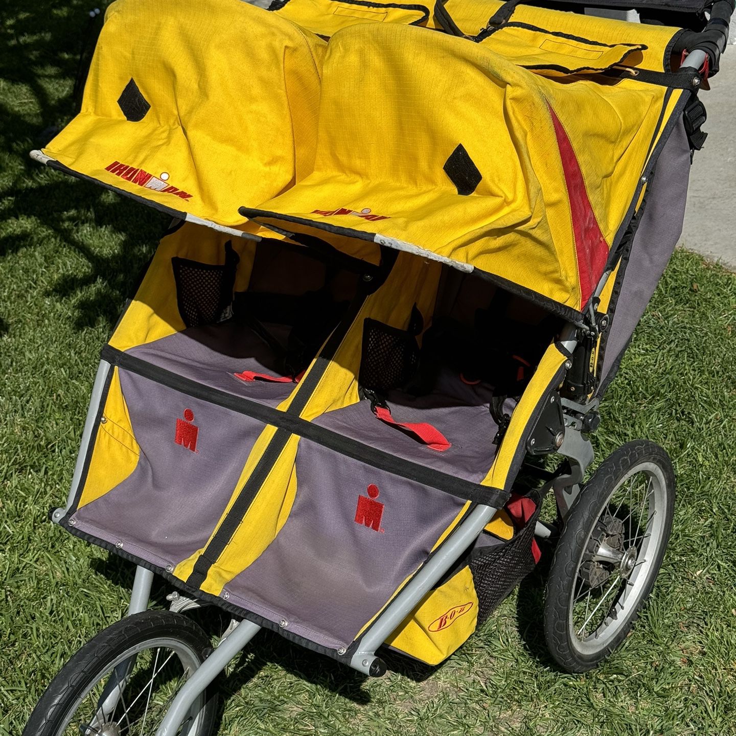 Bob Ironman Duallie Double Stroller With Carry Handle