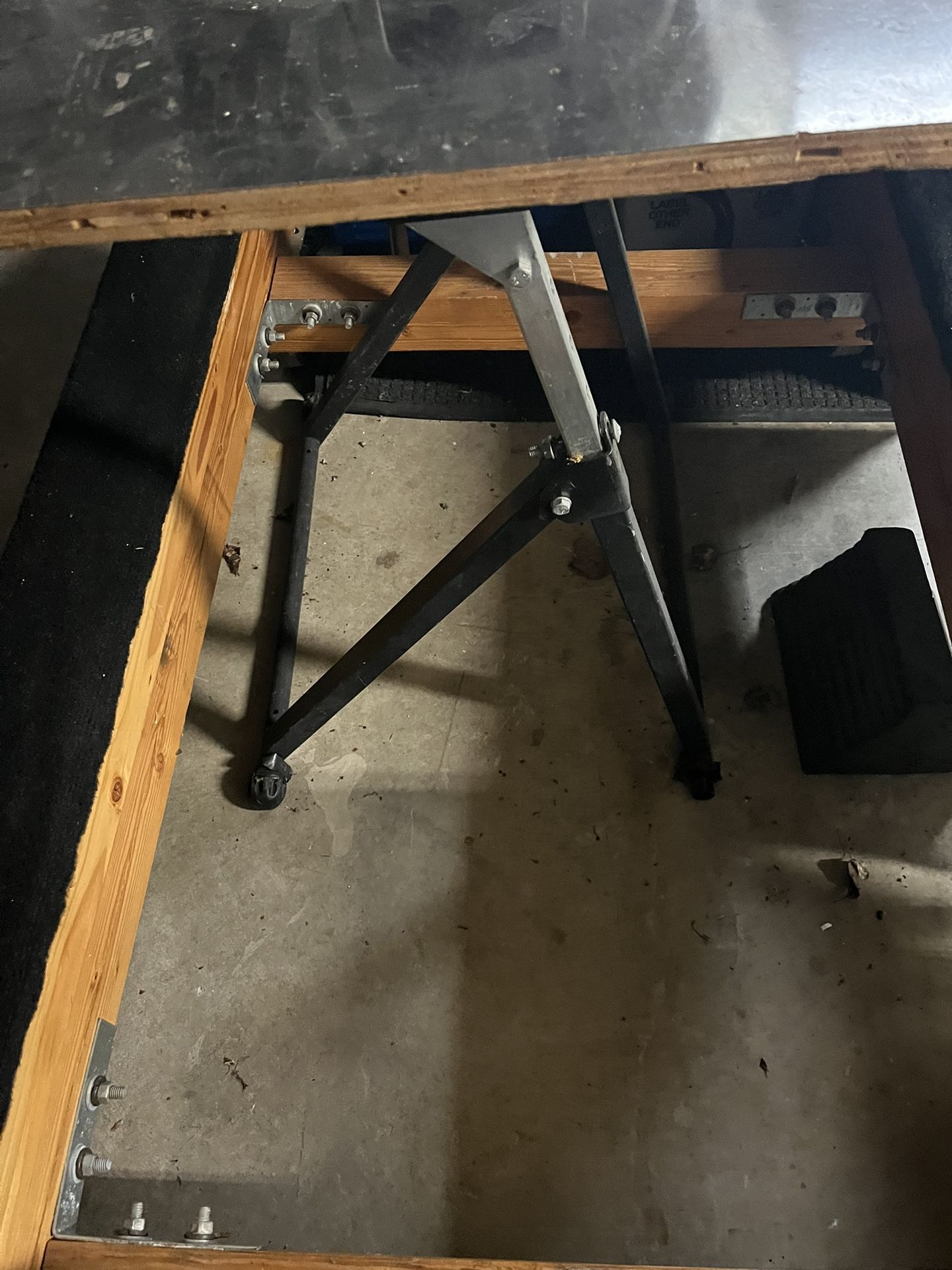 Craftsman’s Chop Saw W/stand
