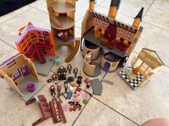 Harry Potter Wizarding World Playset Lot