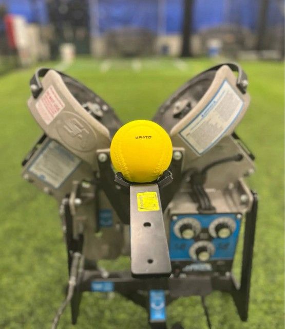 Softball Junior Hack Attack Pitching Machine