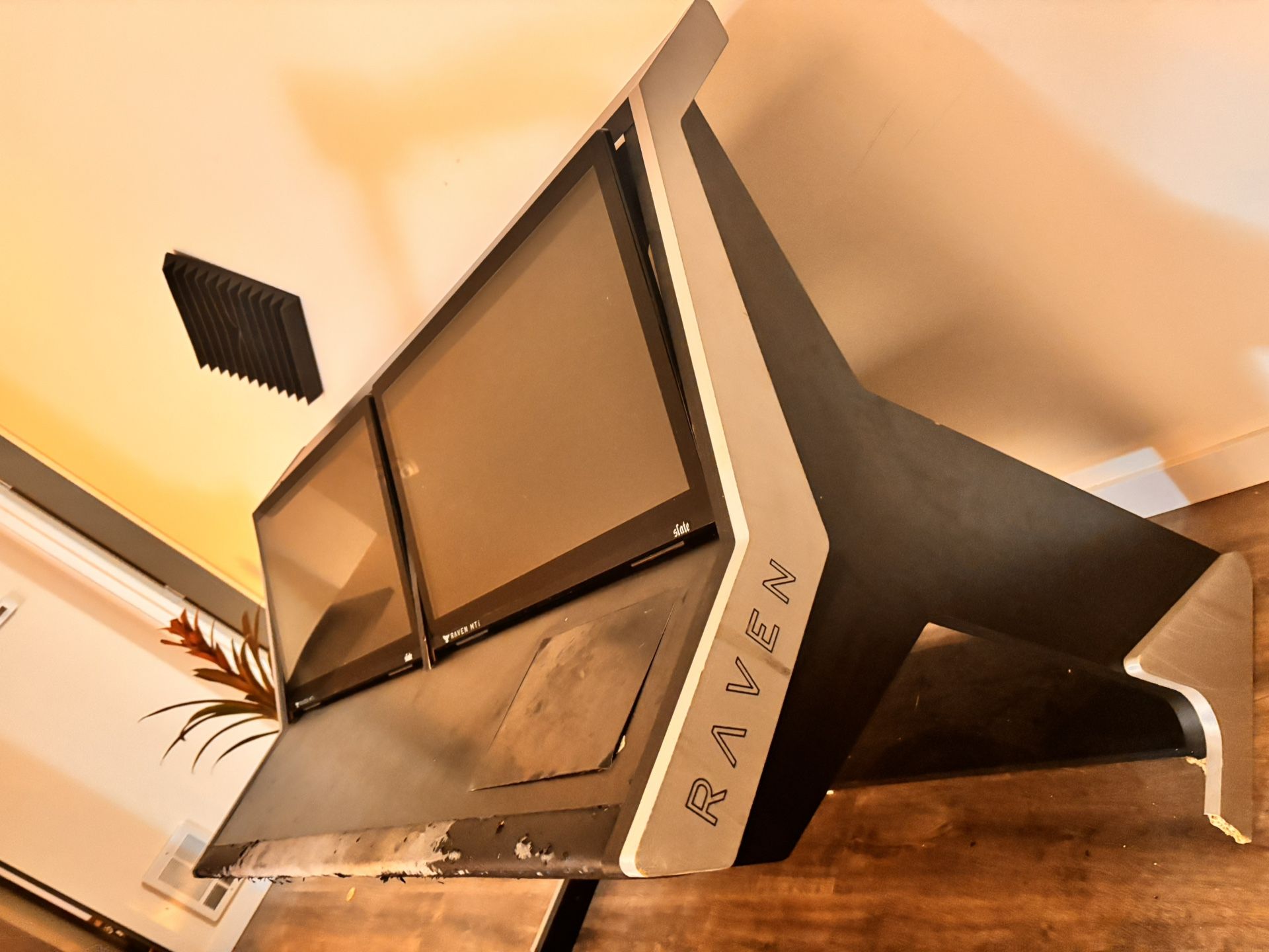 Steven Slate Audio Raven Console