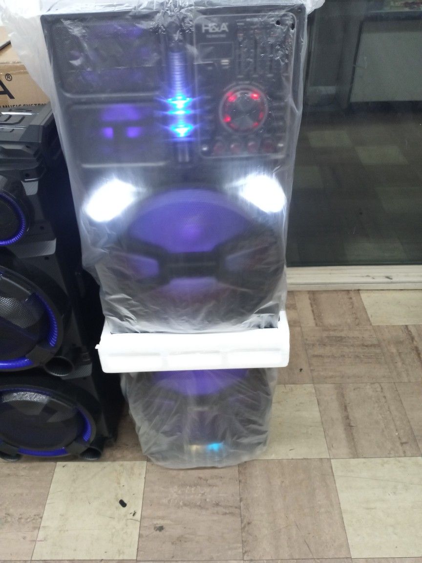 Brand New Double 15s 20000 Watt Speaker Has Bluetooth Fm Am Great Sound Base Very Very Loud And Only For 320 Brand New Speaker In The Box