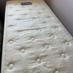 Twin Bed Pottery Barn 