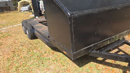 Race car hauler
