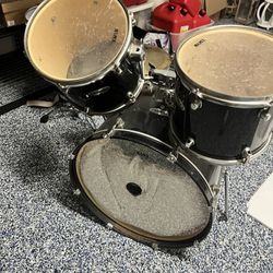 2 Toms And 1 Bass