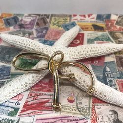 Vintage Tie Knot Brooch Brushed Gold Tone Abstract Bow 1980s BinAJ