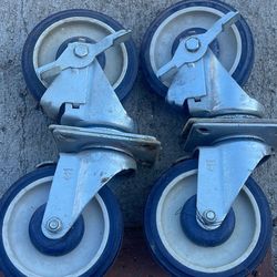 Swivel Casters With Brake & Lock/Ruedas Giratorias Con Freno Y Bloqueo