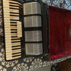 Scandolli Professional Accordian