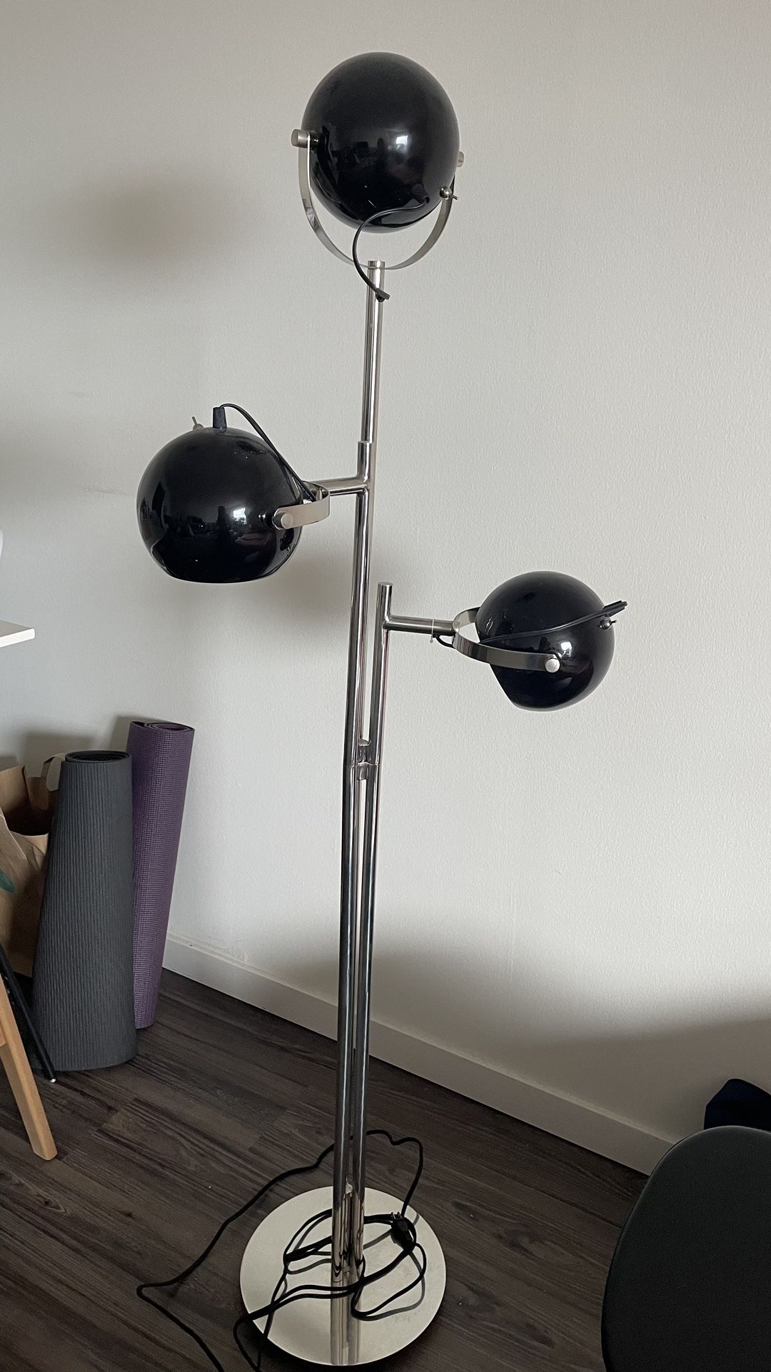 CB2 Daltrey Black Floor Lamp