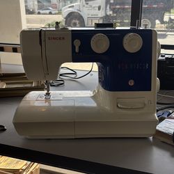 Singer 1725 tested and working w/ pedal!