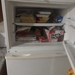 Whirlpool Fridge Ready To Use Ice Cold 