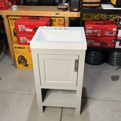 Grey  vanity combo/ BRAND NEW  18.5 IN W x 16.2 IN D x 33.8 IN H