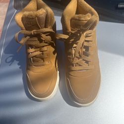 Nike High-Top Wheat Boots