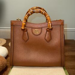 Gucci Princess Diana Medium Tote