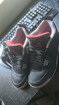 Men’s Jordan 4s