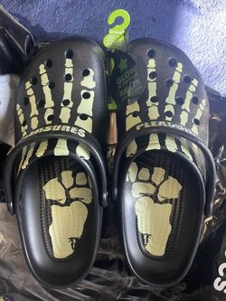 Crocs X Pleasures Glow In The Dark Sz 7 In Hand