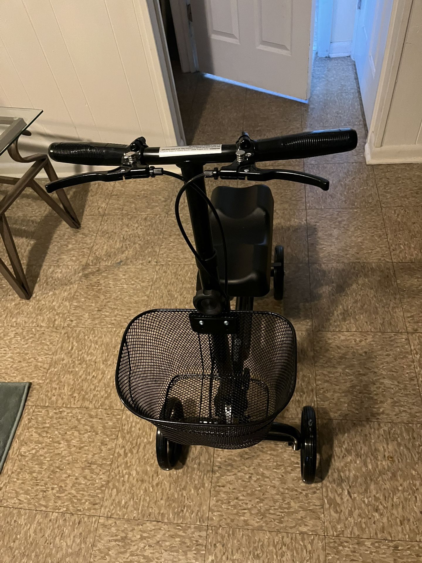Knee Walker