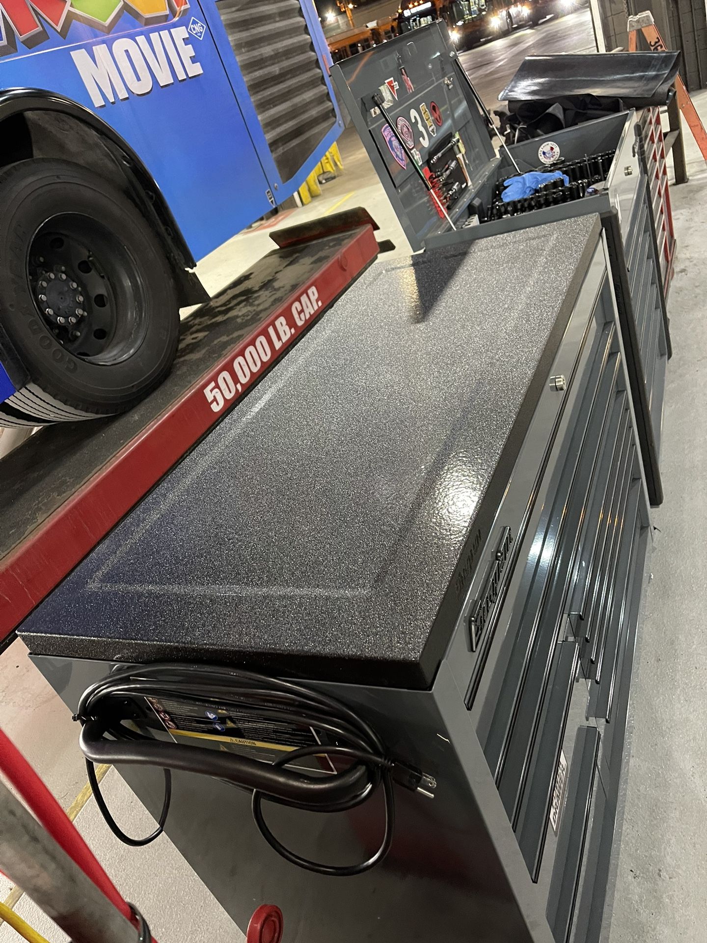Snap On Bedliner Work Surface 24x55