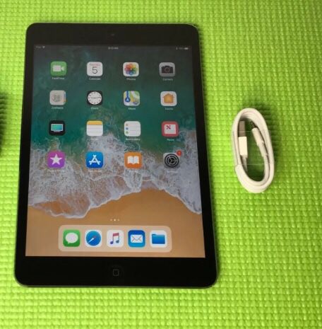 IPad mini 2 WiFi + Excellent Condition + Charger + 30 day warranty