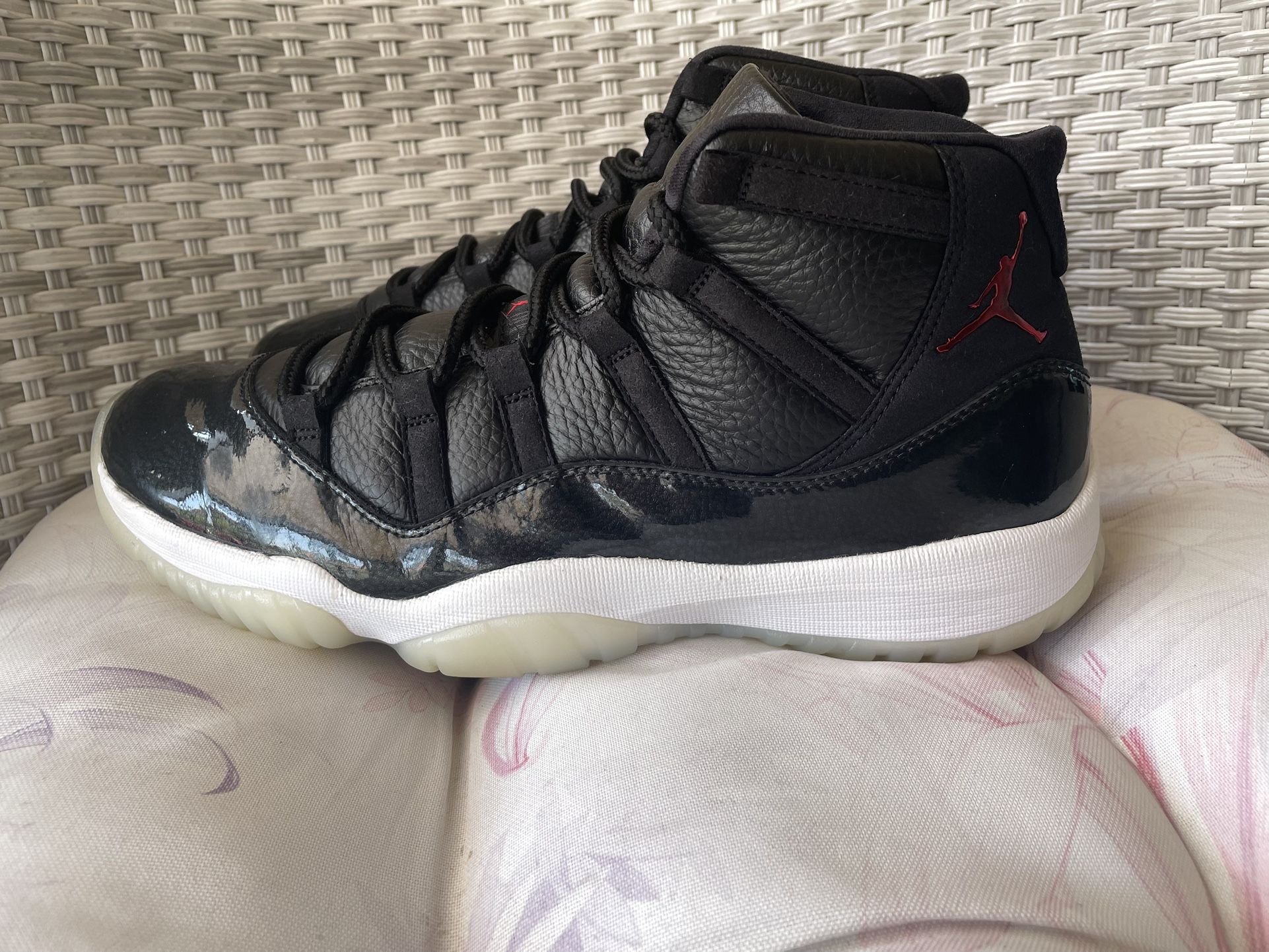 Jordan 11 72-10 Size 11