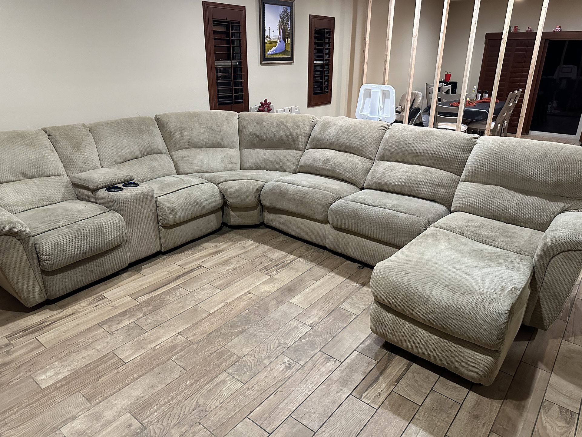 Recliner Sectional W/sofa Bed