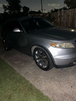 2005 Infiniti Fx35
