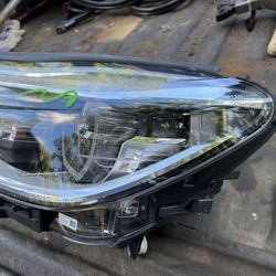2017  Headlight Bmw 740i