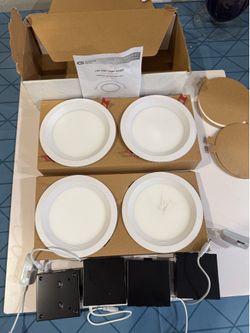 NEW - CANLESS RECESSED INTEGR. LED KIT **3 PACK **  Color Selectable, Slim Baffle