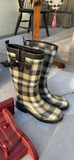 Rain Boots Size 8