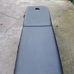 Massage Table 