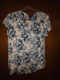 Blue And White Petite Large Floral Print Top