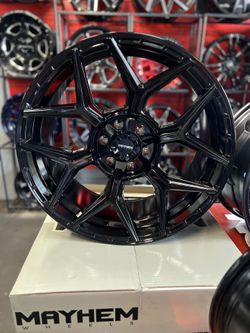 MAYHEM 22x10 6LUG 33x12.50R22 ON SALE!!!!