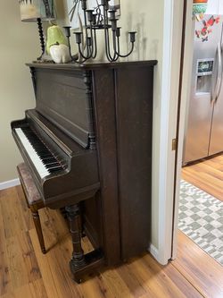 Kingsbury upright piano