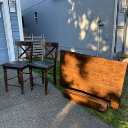 Dining Table With Two Chairs $150 Or OBO