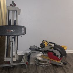 Serruchó Miter Saw