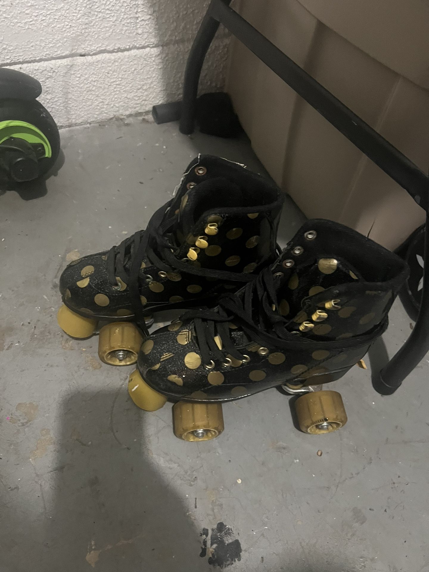 Skates Youth Size 12-2