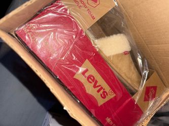 Levi ‘s Slippers