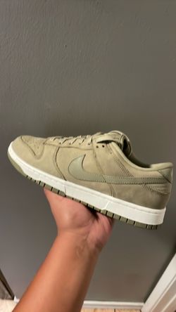 Nike Dunk Low PRM Neutral Olive Size 9